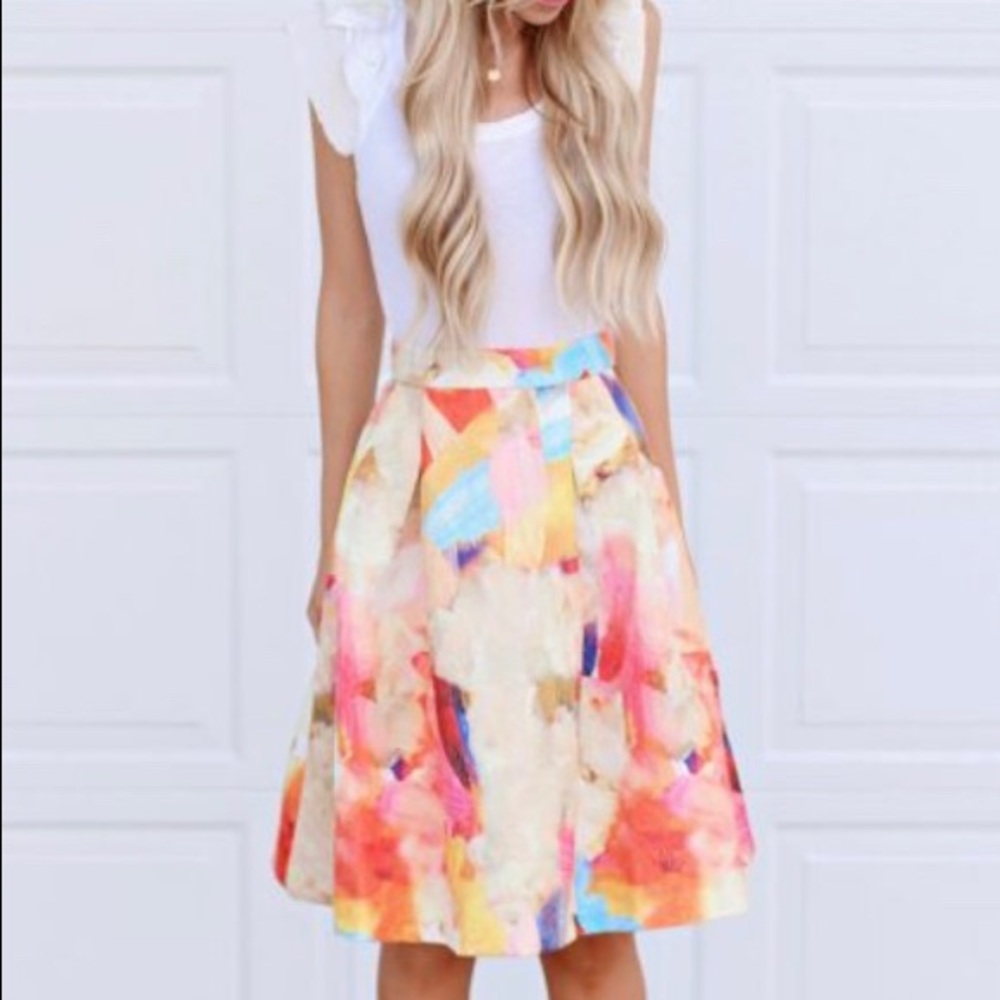 H&M watercolor midi skirt. Size 4